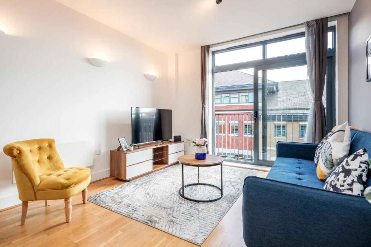 Cloud9Sa At The Charles Chertsey Apartment ภายนอก รูปภาพ